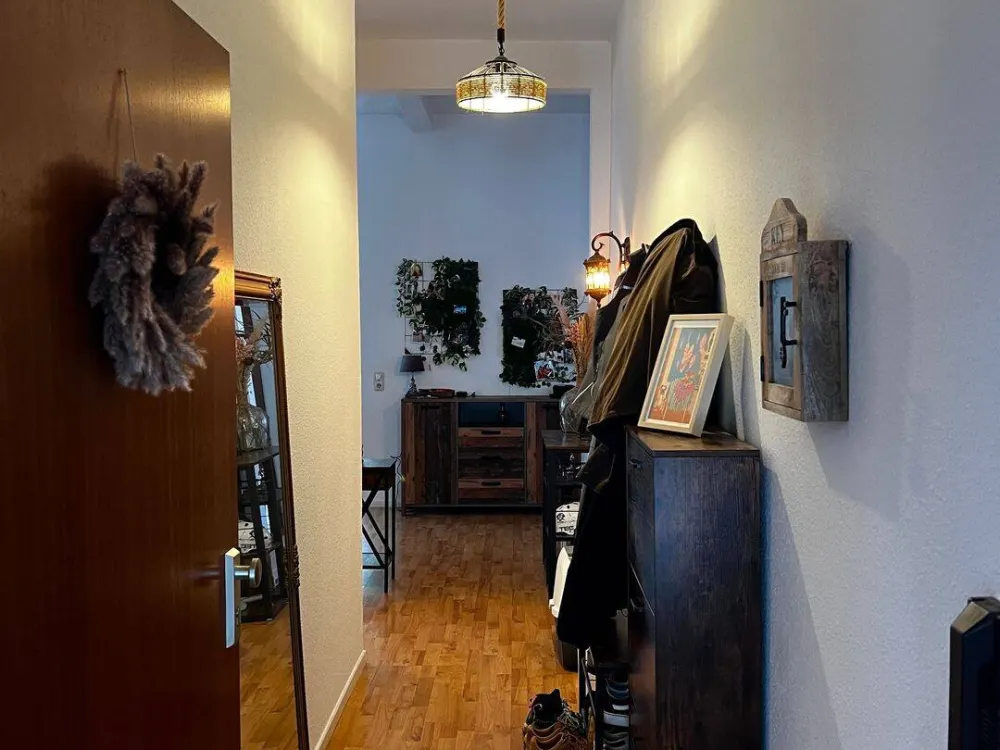 2-Room Attic Apartment in Central Location for Rent