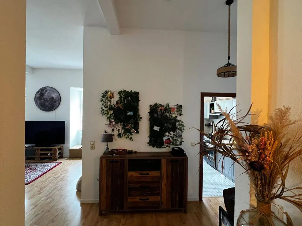 2-Room Attic Apartment in Central Location for Rent