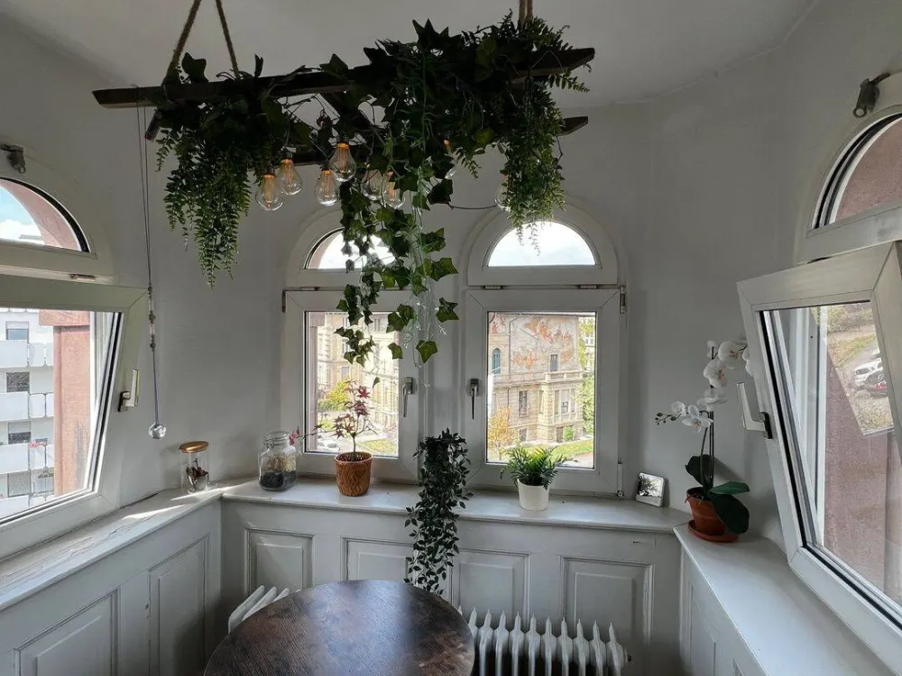 2-Room Attic Apartment in Central Location for Rent