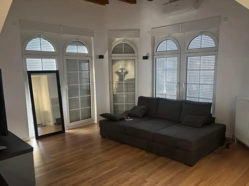 Modern 2.5-Room Apartment in Tower with Balcony, Air Conditioning, New Kitchen & Underground Parking Space
