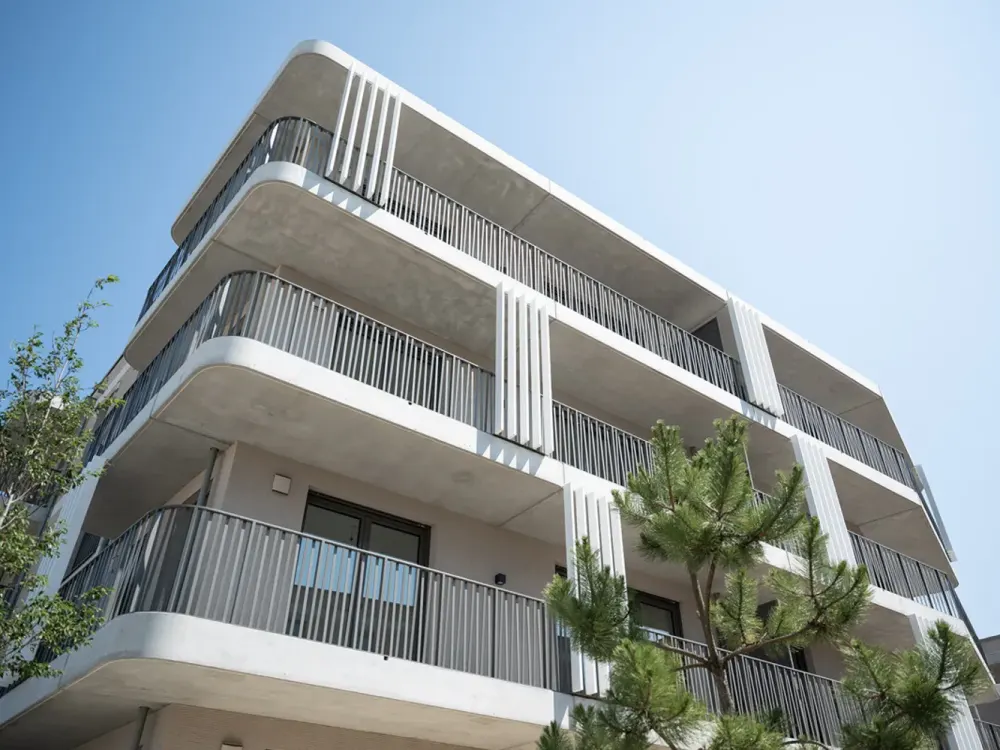 Bright 1-Room New-Build Apartment with Balcony, Modern & High-Quality