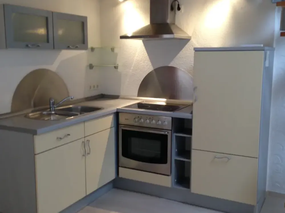 Schönes kleines Haus sucht zum 01.12.26 eine Person