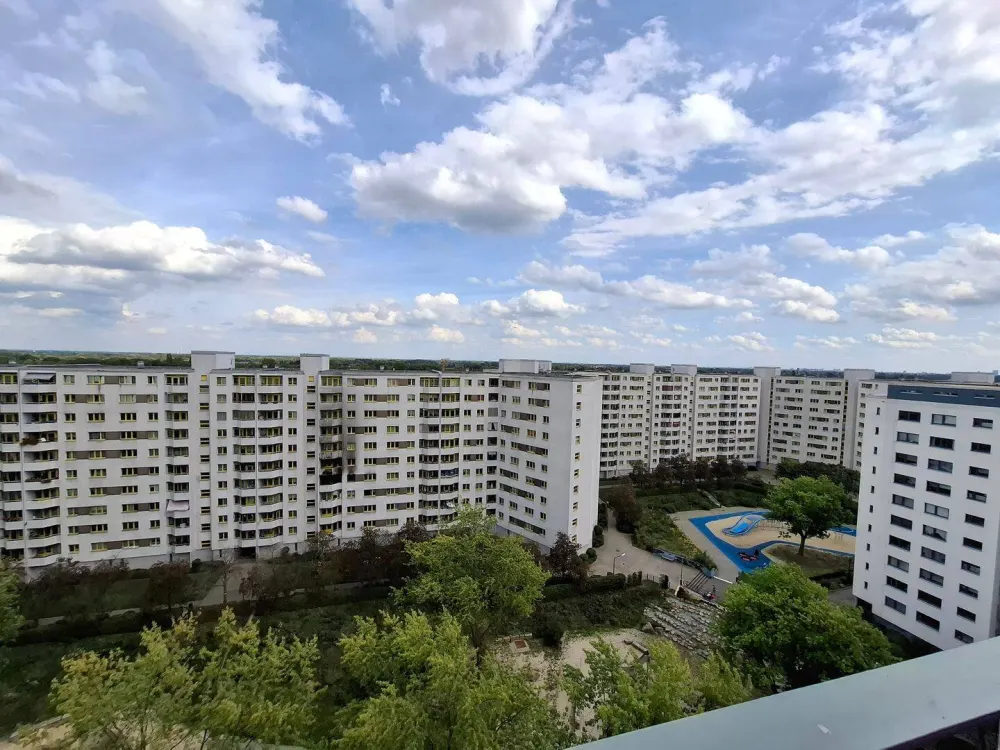 Smart living without WBS - Compact, central, your style