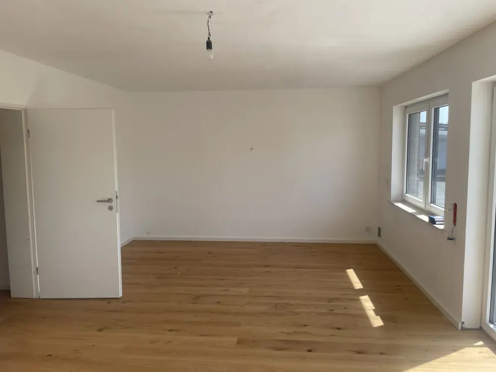 First Occupancy After Complete Renovation: High-Quality 2.5-Room Apartment with Balcony, Smart Home & Parking Space