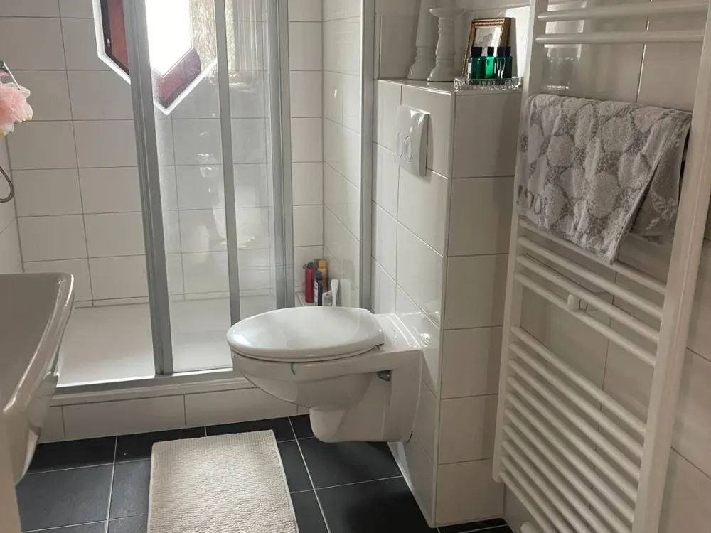 Furnished 2-Room Apartment for Sublease in Bremen-Findorff