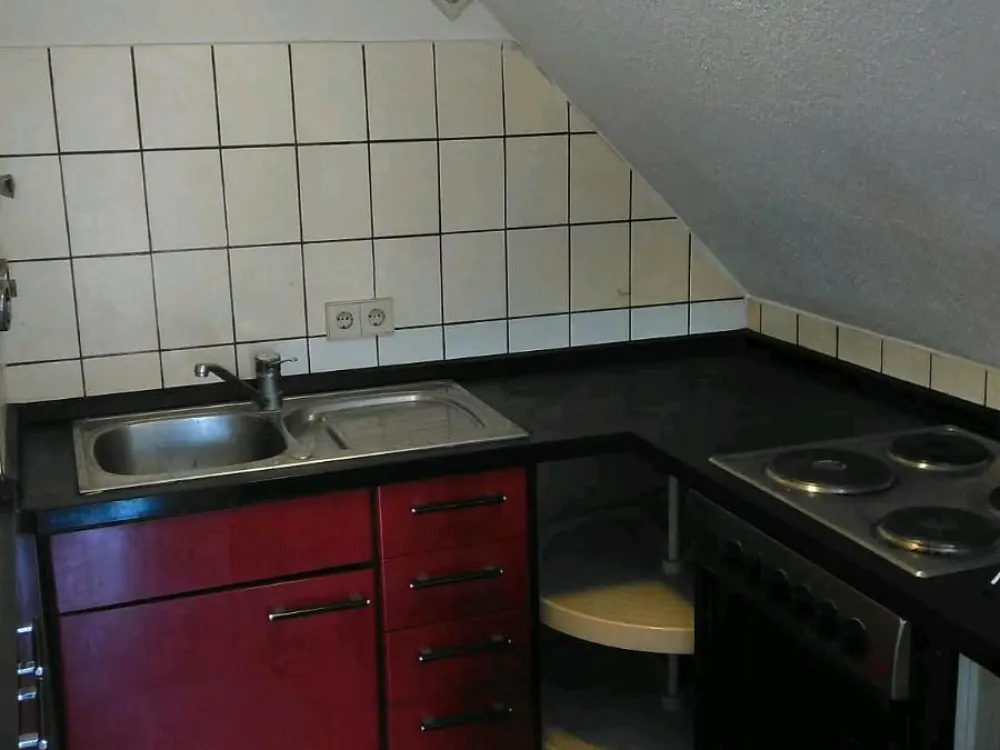 Beautiful, bright single apartment