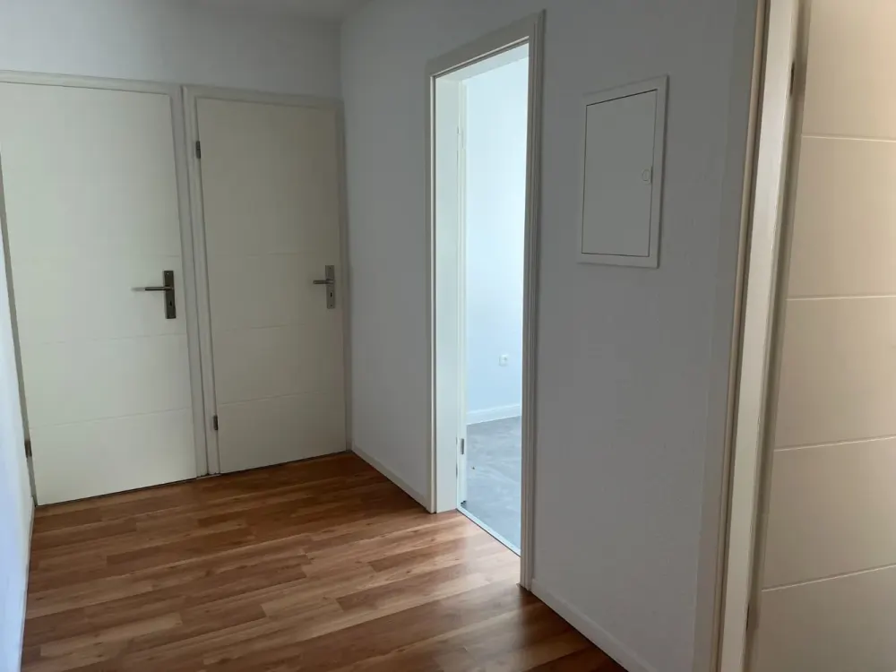 Helle, moderne 2 ZKB Wohnung im DG mit Einbauküche in Hannover Hainholz!