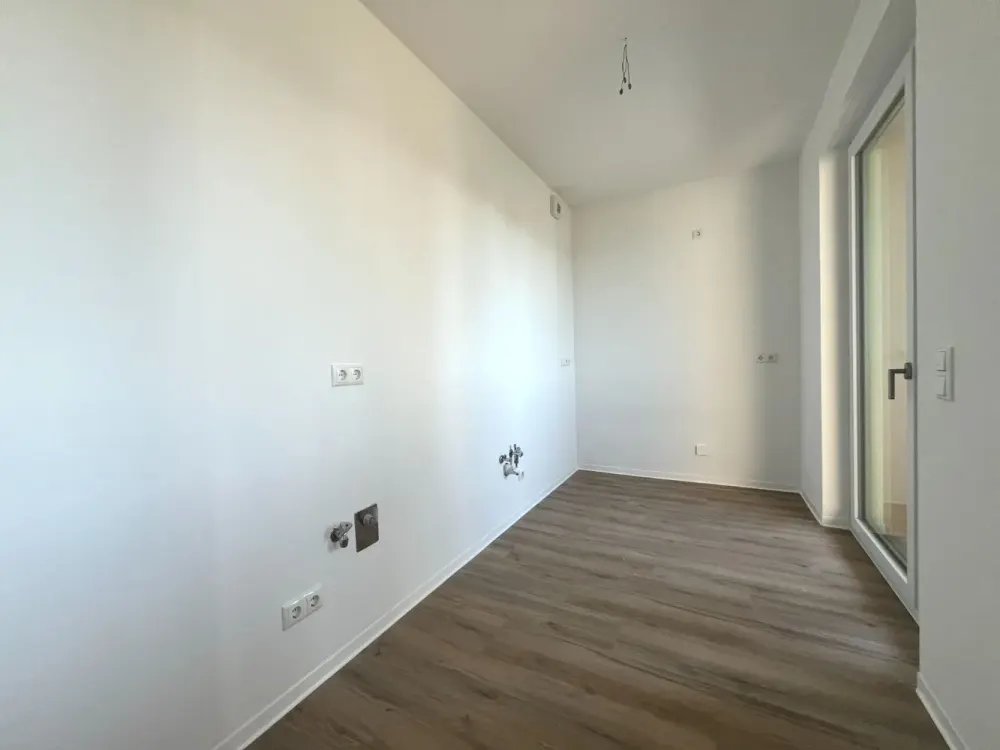 Stylish 3-Room New-Build Apartment with Bathtub, Shower and Loggia in Zentrum-Ost | Optional Fitted Kitchen