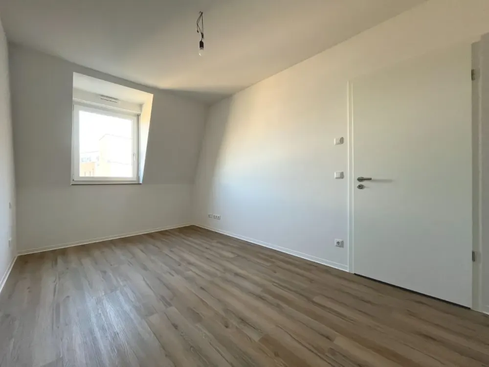 Stylish 3-Room New-Build Apartment with Bathtub, Shower and Loggia in Zentrum-Ost | Optional Fitted Kitchen