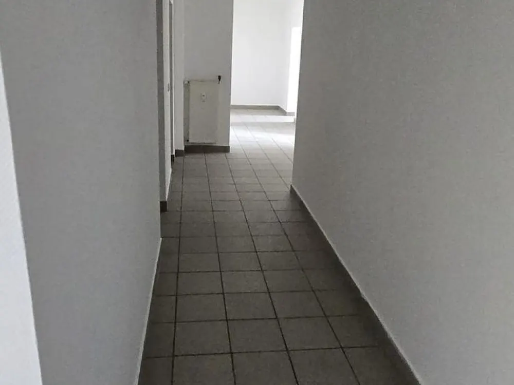 Spacious Room Wonder: 4 Rooms for Free Development! [HMR-O14E06] [HMR-O14E06]