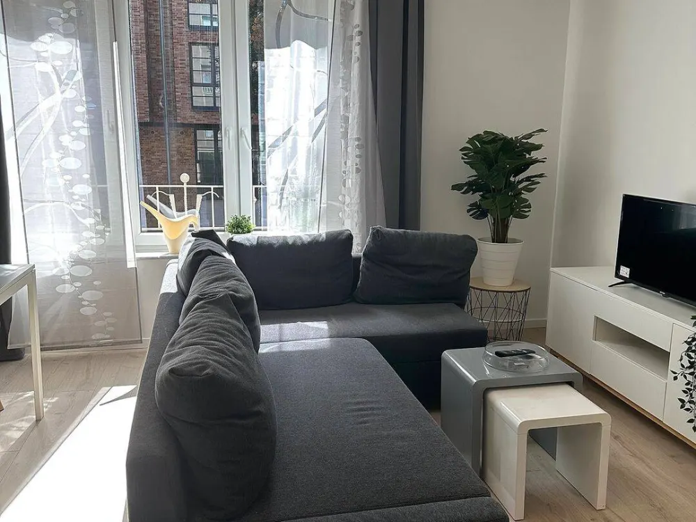 Fürstenwall: completely renovated 2-room apartment
