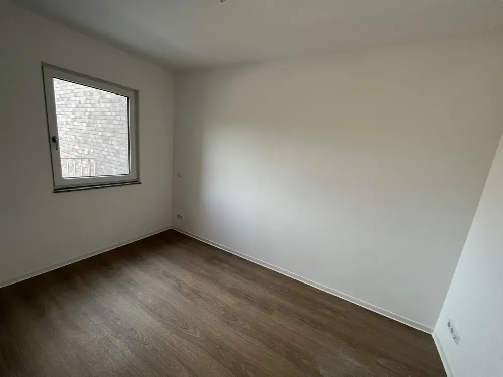 Exclusive 2.5-Room Apartment with Roof Terrace in Dortmund Eving