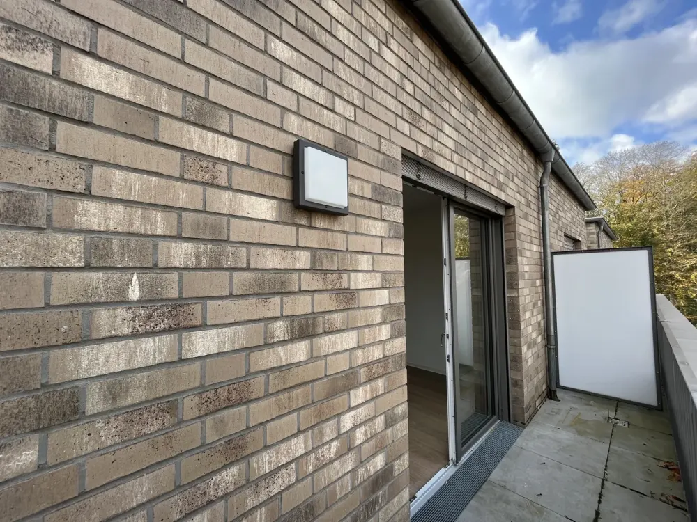 Exclusive 2.5-Room Apartment with Roof Terrace in Dortmund Eving