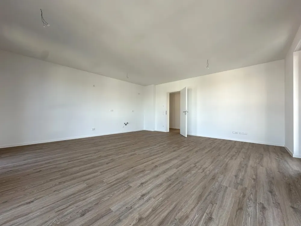 4-Room Apartment with Balcony