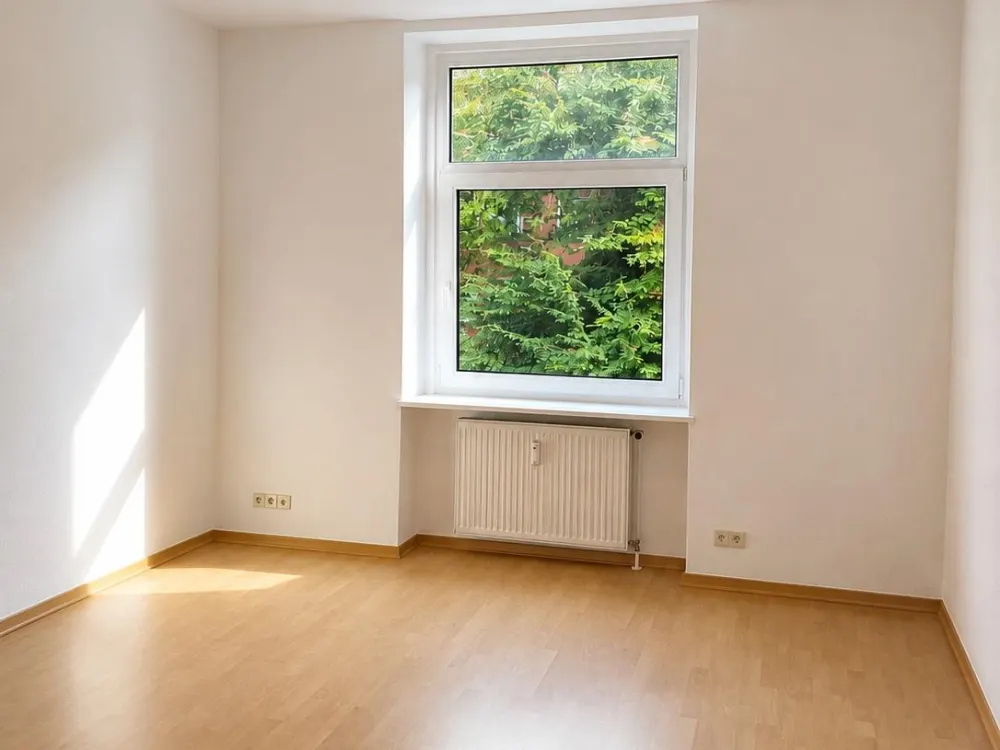 Bright 1-Room Apartment with Built-in Kitchen (EBK)