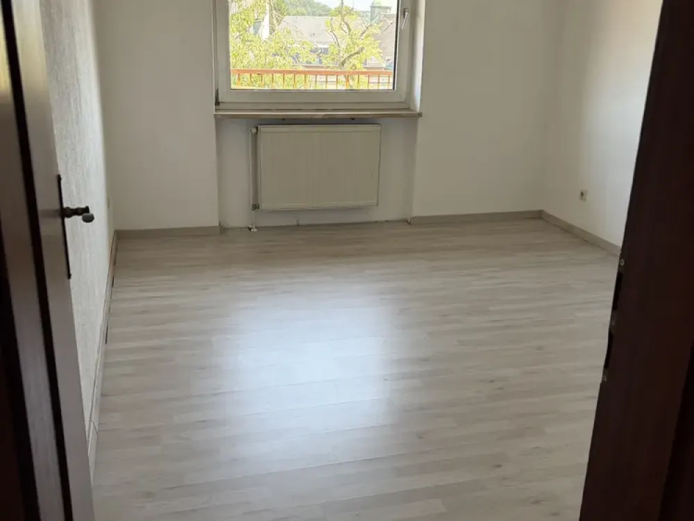 Top Apartment in St. Arnual incl. Kitchen ! .! Also WG or living also as office - With Character: 4 rooms, kitchen, bathroom