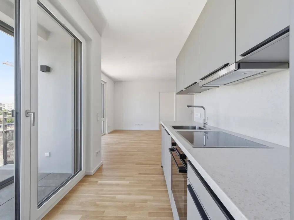 2-Room Apartment with Fitted Kitchen and High-Quality Features