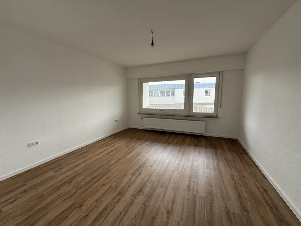 Attractive 2-Room Apartment with Parking Space in Eggenstein-Leopoldshafen