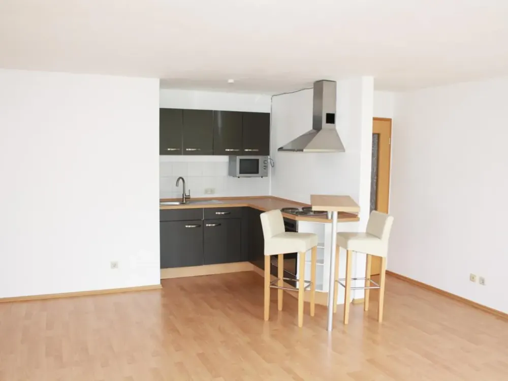 Pretty Studio Apartment with Fitted Kitchen in Kirchhörde