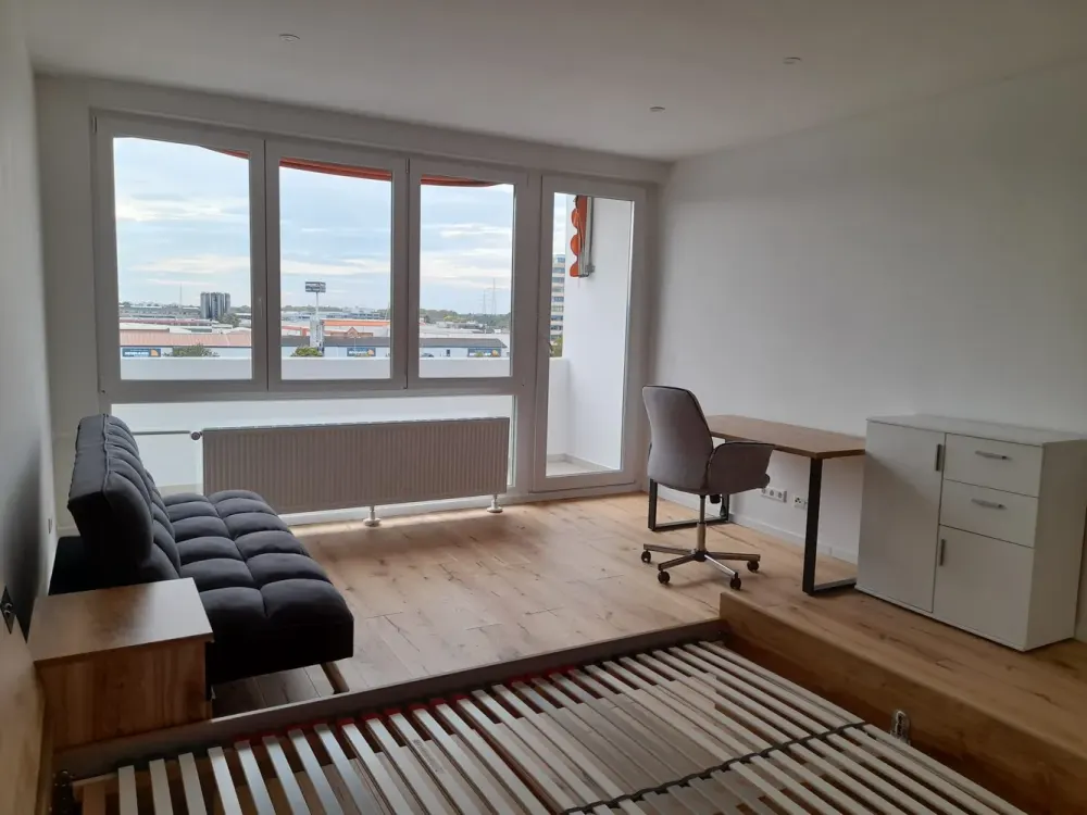 ++TOP renovierte 4 ZKB++großer Südbalkon++2 Bäder++Küche++möbliert