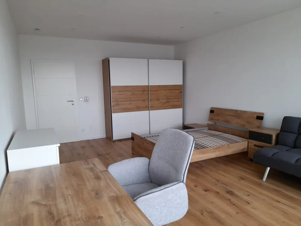 ++TOP renovierte 4 ZKB++großer Südbalkon++2 Bäder++Küche++möbliert