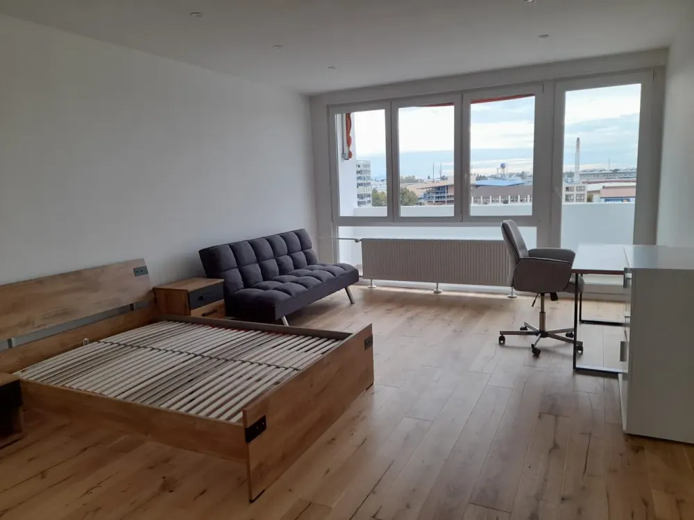 ++TOP renovierte 4 ZKB++großer Südbalkon++2 Bäder++Küche++möbliert