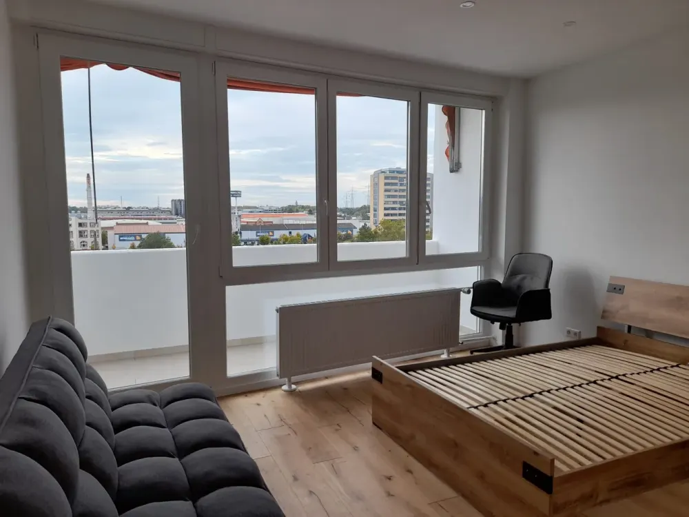 ++TOP renovierte 4 ZKB++großer Südbalkon++2 Bäder++Küche++möbliert