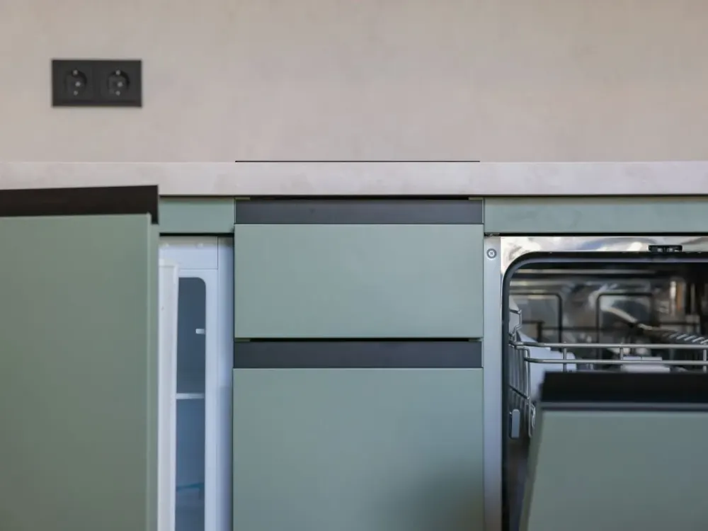 FRIEDRICH: Neubau-Penthouse mit Dachterrasse & Sportbereich in Berlin I BEG-40 | Erstbezug 01.10.26