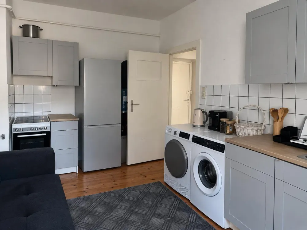 Furnished 2-Room Apartment in Charlottenburg | Available Immediately