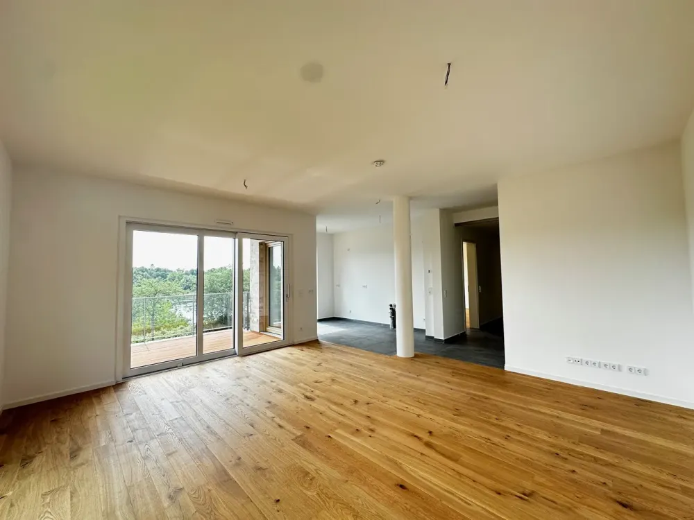 * In 1st row with large south balcony and magnificent Elbe view * 6140 *