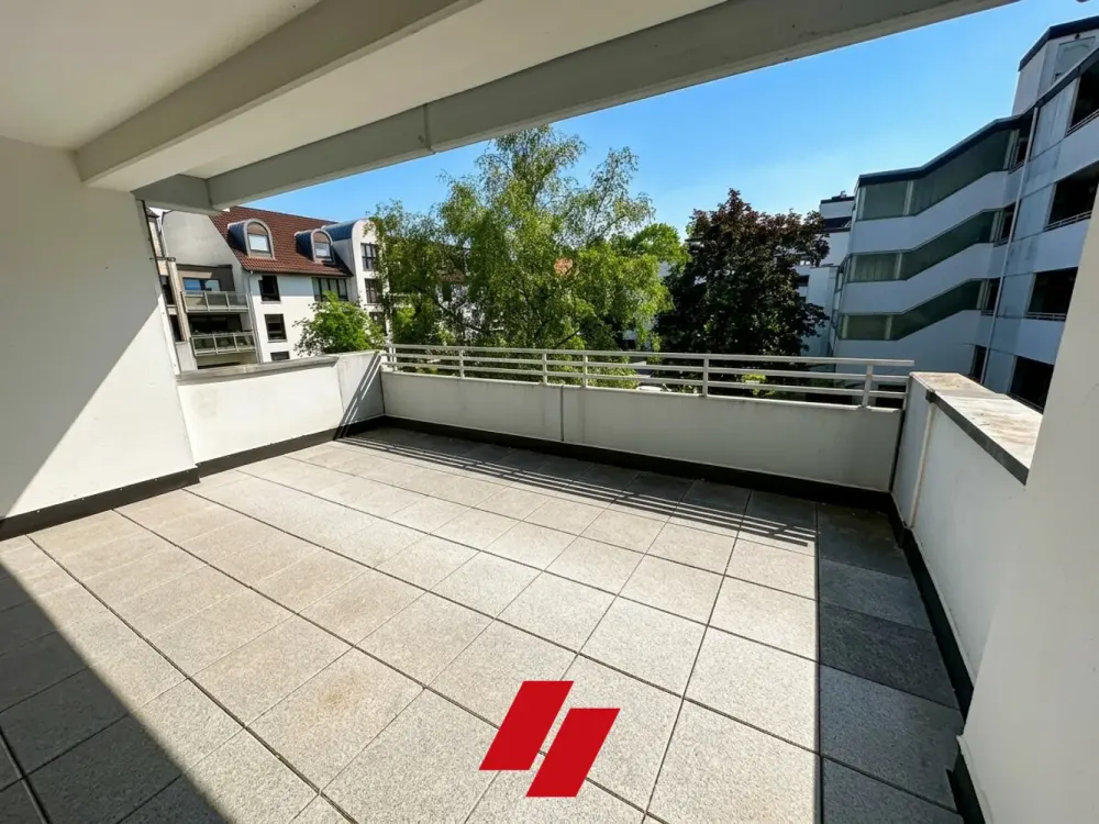 Horn: Erstbezug nach Modernisierung mit Pool und TG-Stellplatz