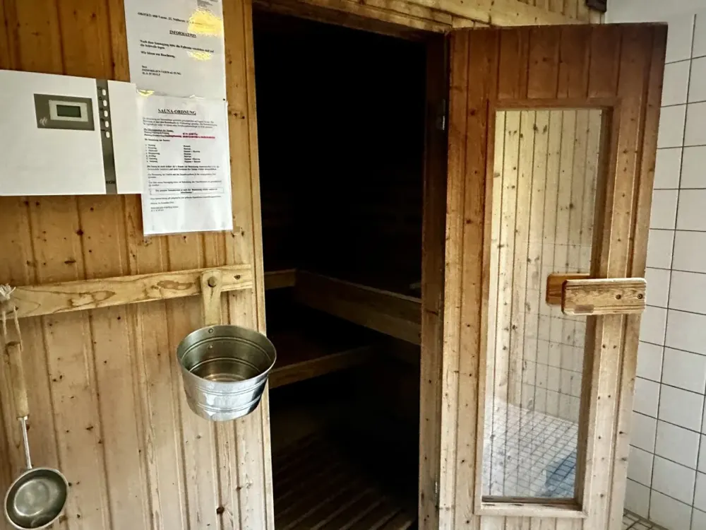 Horn: Erstbezug nach Modernisierung mit Pool und TG-Stellplatz