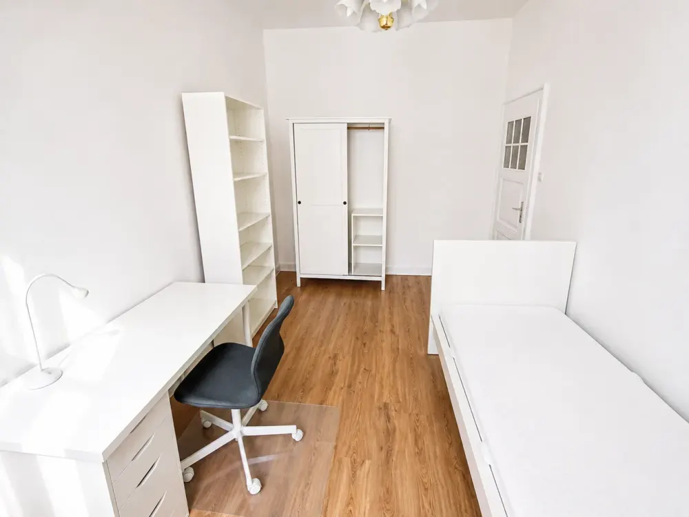 Möbliertes WG-Zimmer in Karlsruhe-City