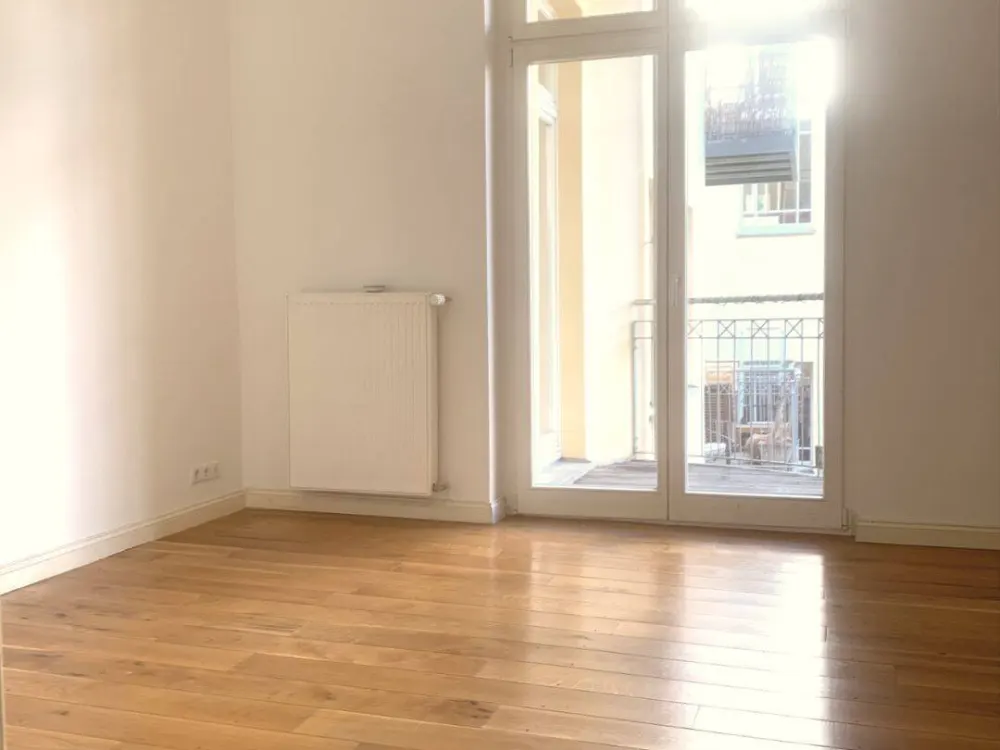 *** Lovingly Renovated Apartment in the Heart of Prenzlauer Berg ***