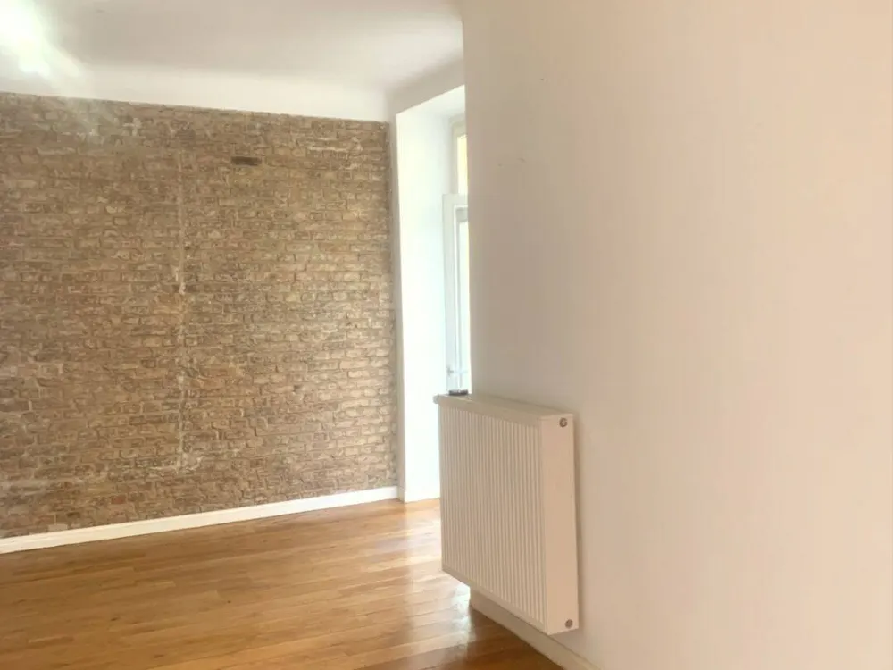 *** Lovingly Renovated Apartment in the Heart of Prenzlauer Berg ***