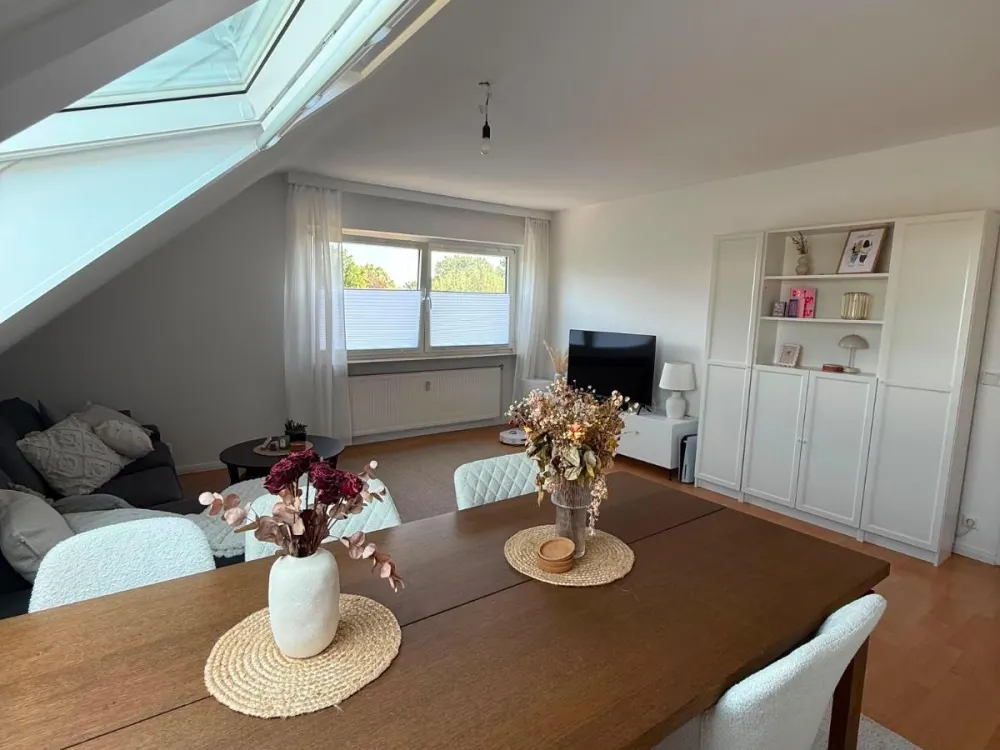 Bright 2-Room Attic Apartment in Norderstedt