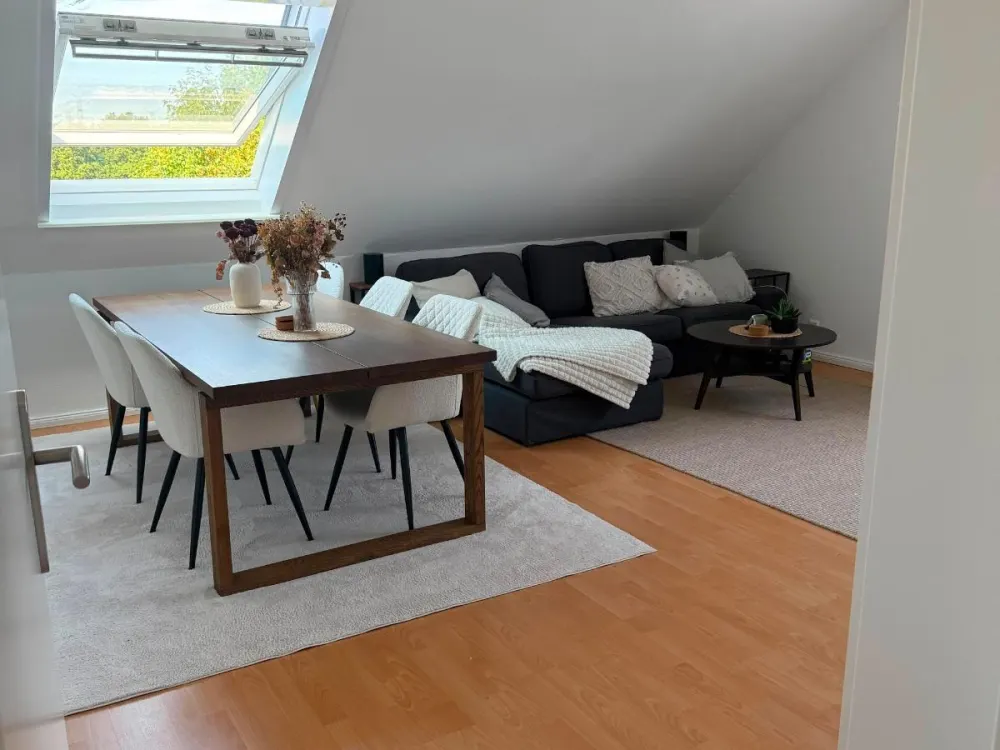 Bright 2-Room Attic Apartment in Norderstedt