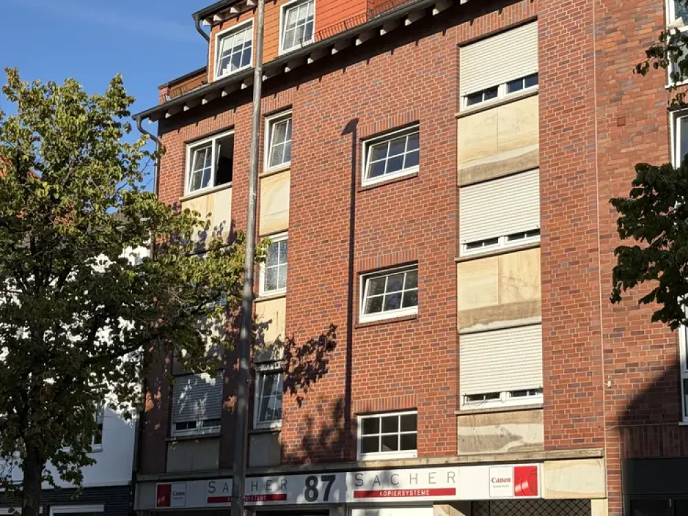 Only 800 m to Ludgerikreisel: 2-room apartment with kitchen, bathroom, balcony with 43 charming sqm on the 3rd floor - with underground parking