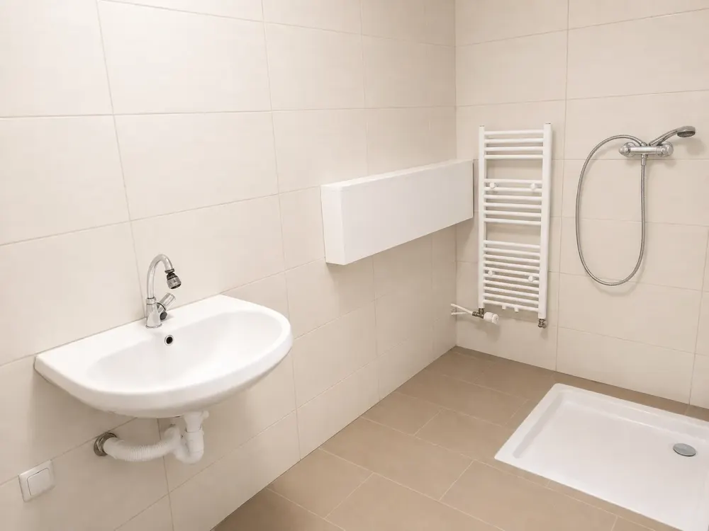 2-Room Basement Apartment with Terrace & Private Garden, Ideal for Singles