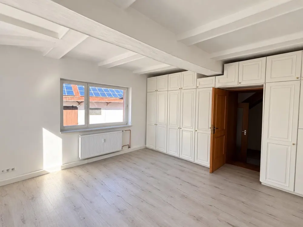 4-Room Apartment with Large Garden | Harleshausen