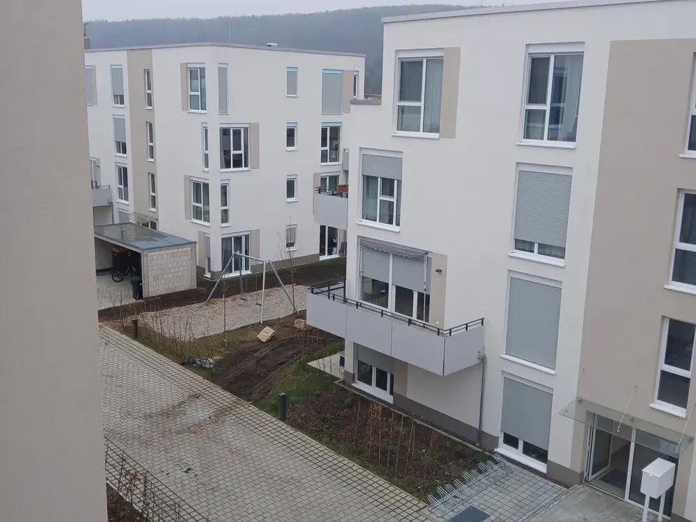 Attractive 2-Room Apartment with Terrace and Fitted Kitchen