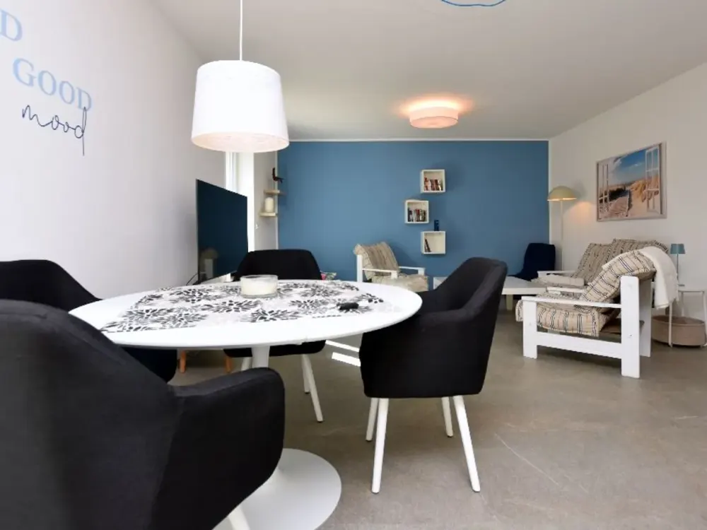 Furnished 3-Room Apartment in Lindau with Terrace and Parking Space