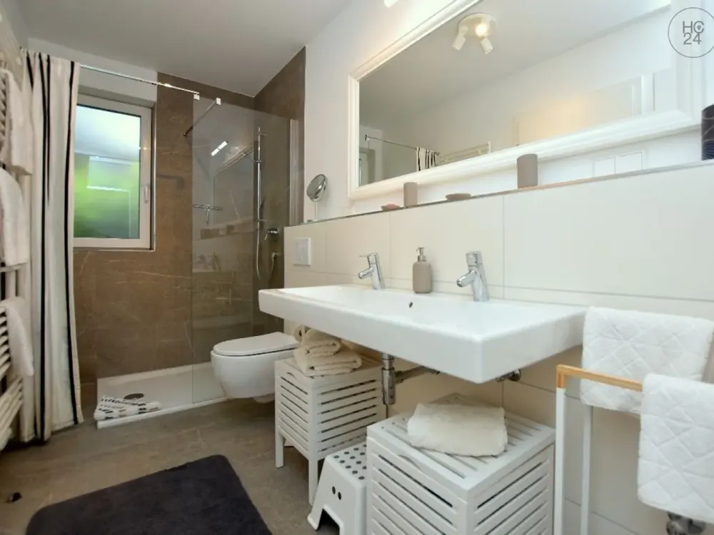 Furnished 3-Room Apartment in Lindau with Terrace and Parking Space