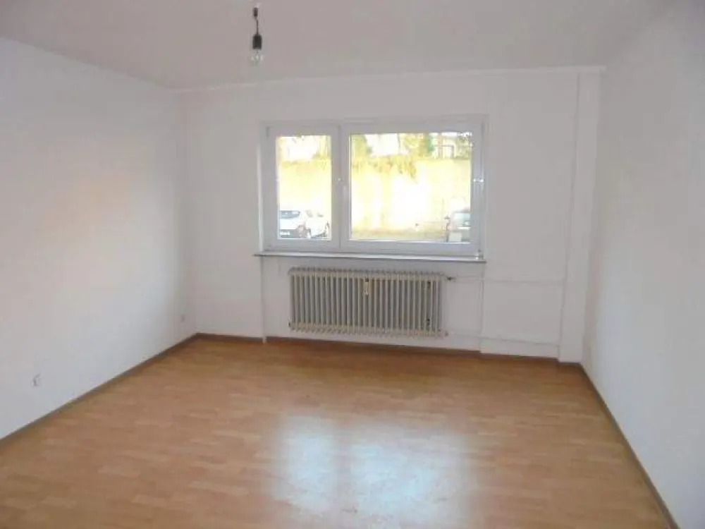 1 room with single kitchen, bathroom, App 13, Dudweiler Landstraße 115, 66123 Saarbrücken