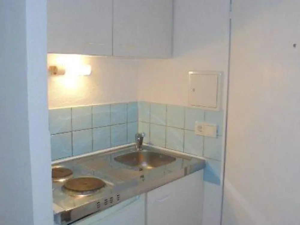1 room with single kitchen, bathroom, App 13, Dudweiler Landstraße 115, 66123 Saarbrücken