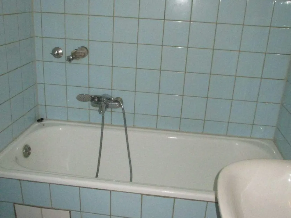 1 room with single kitchen, bathroom, App 13, Dudweiler Landstraße 115, 66123 Saarbrücken