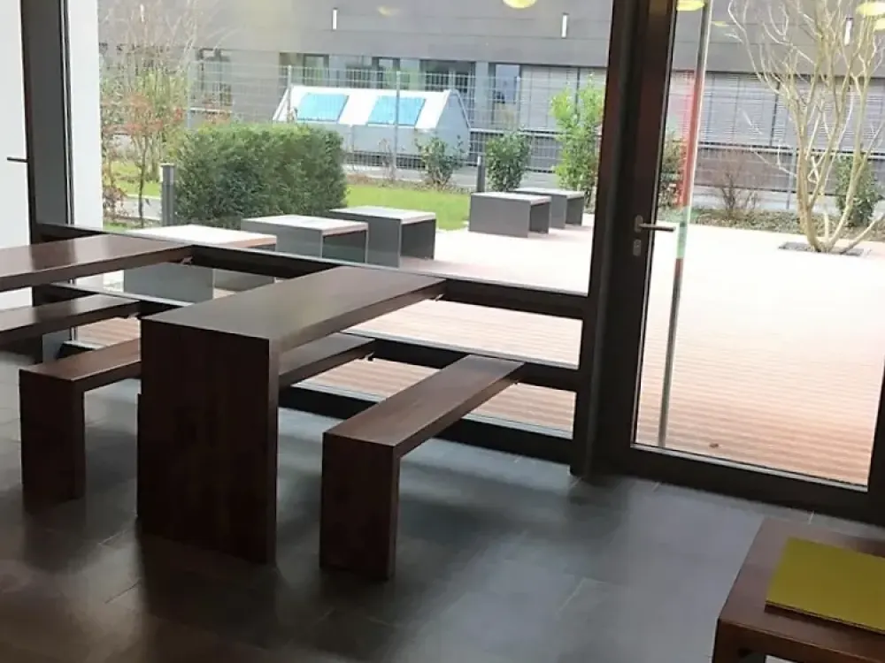 Wunderschönes Apartment-Voll Möbliert-all inclusive Wohnen-Nähe Europaviertel