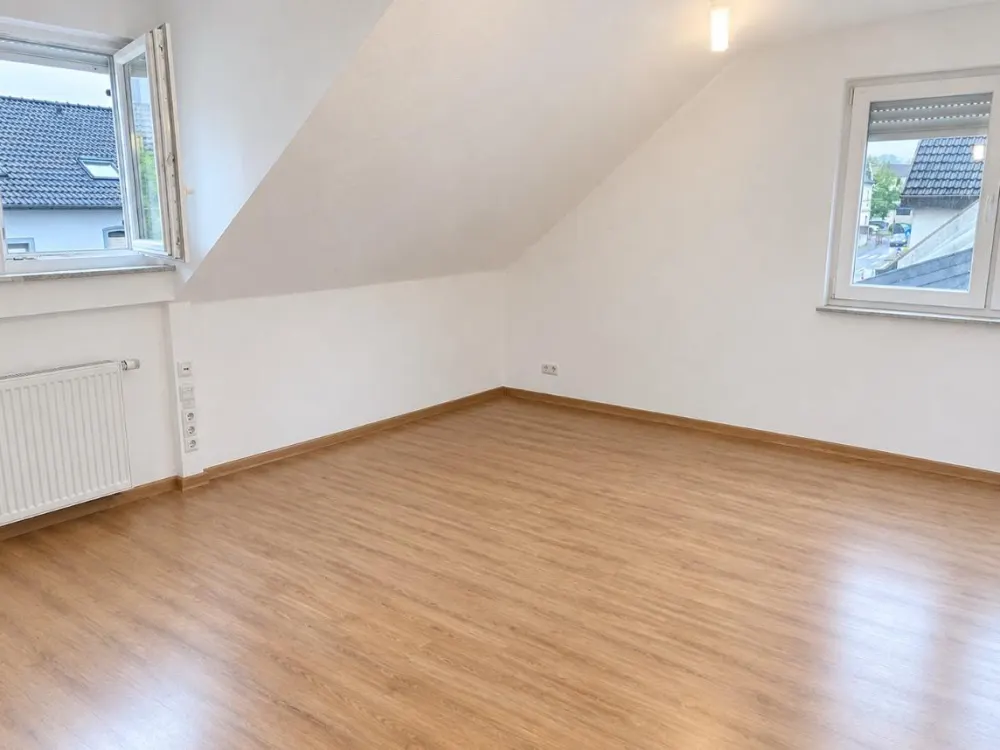 Apartment Wadgassen Town Center 95 sqm renovated 3 1/2 rooms kitchen bathroom
