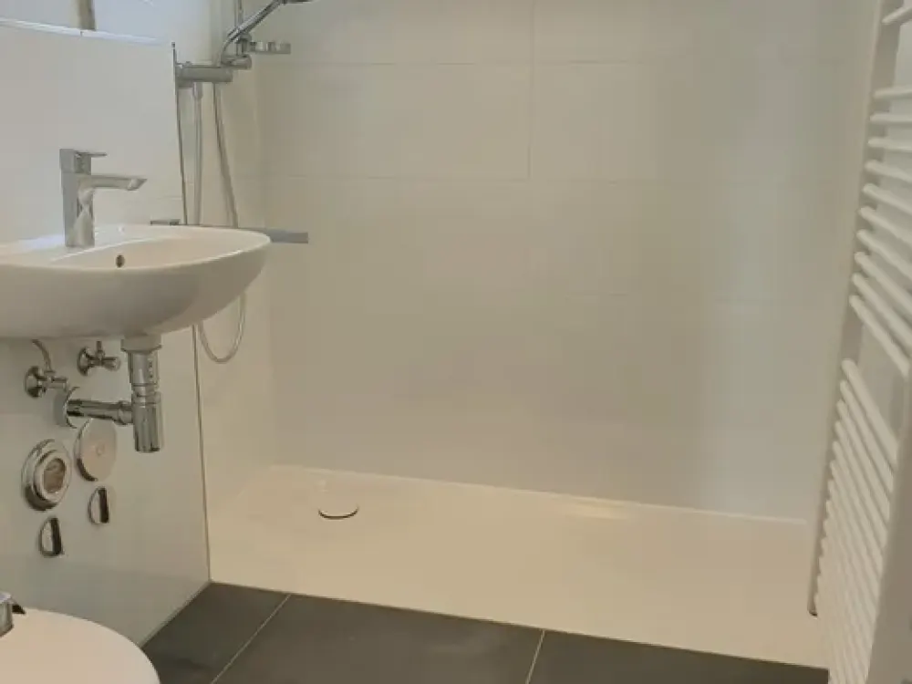Attractive 3-Room Attic Apartment with Balcony in Bremen