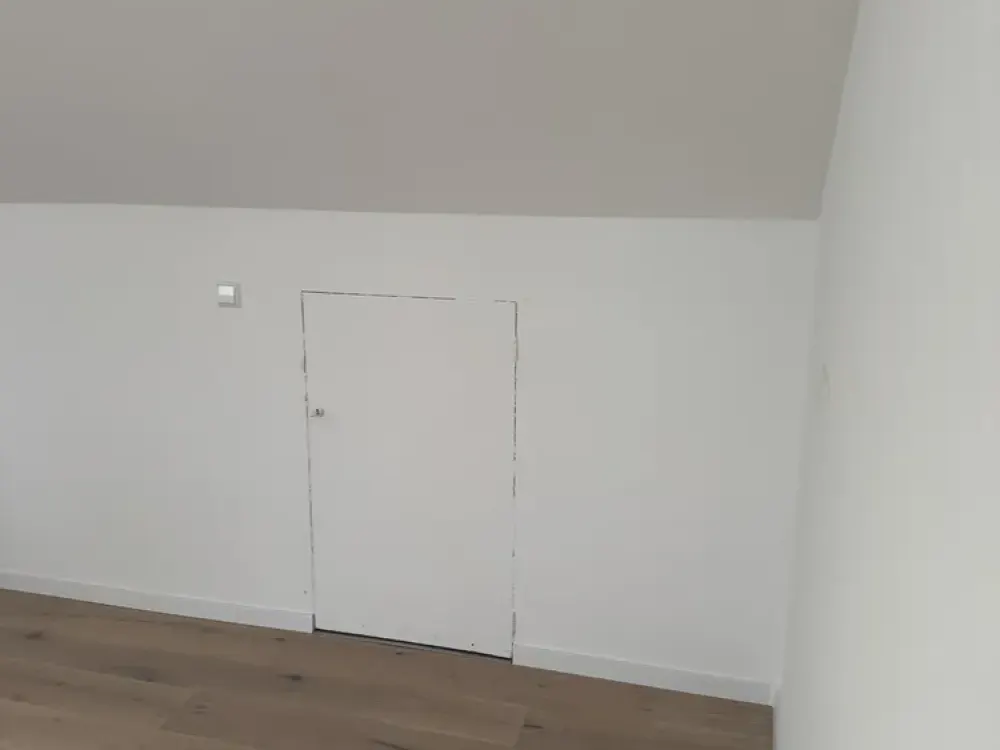 Sehr schönes 1 Zi DG Appartment
